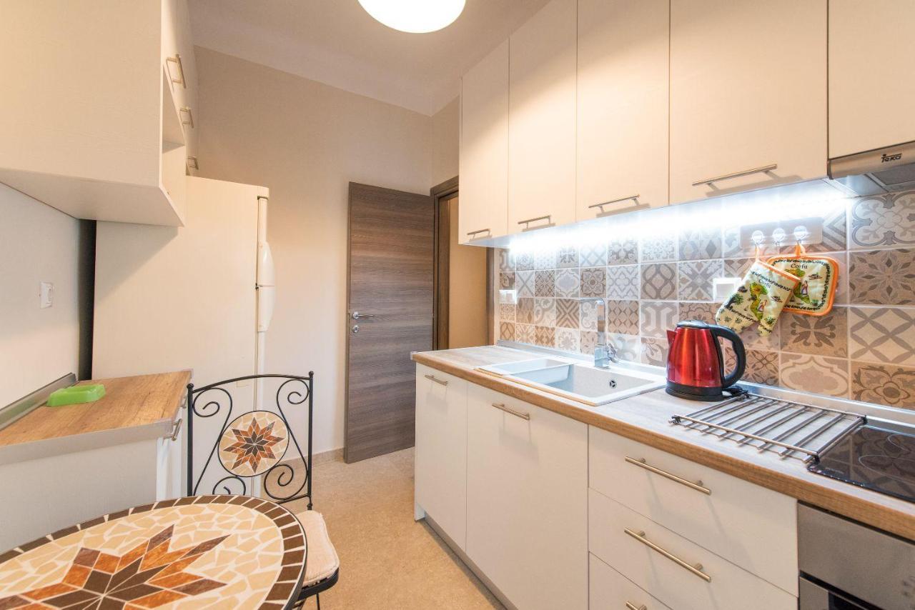 סלוניקי Apricot By Halu! Cozy Apt Next To Agia Sophia Metro Station מראה חיצוני תמונה