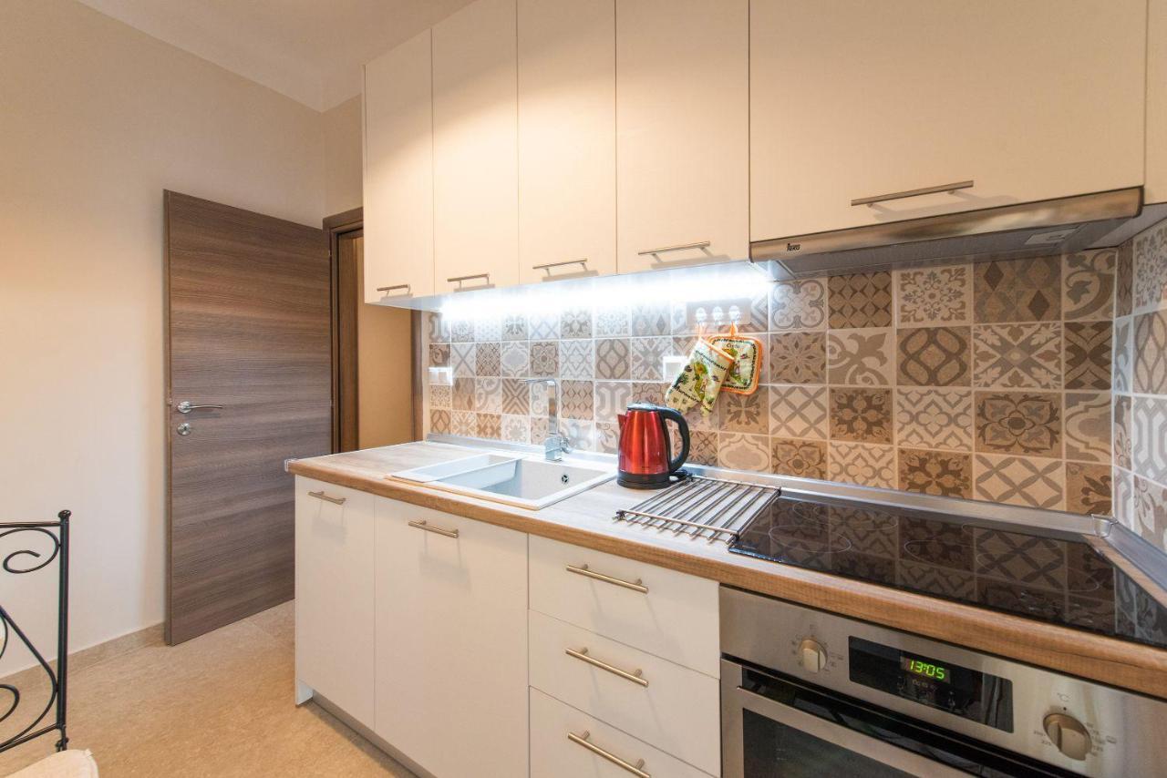 סלוניקי Apricot By Halu! Cozy Apt Next To Agia Sophia Metro Station מראה חיצוני תמונה